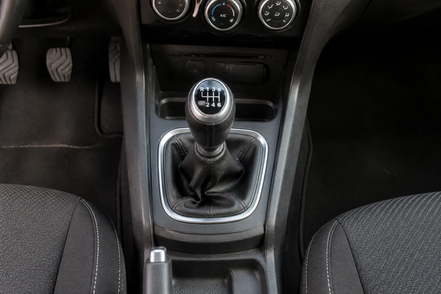 Boîte automatique ou manuelle : étapes pour choisir sa location