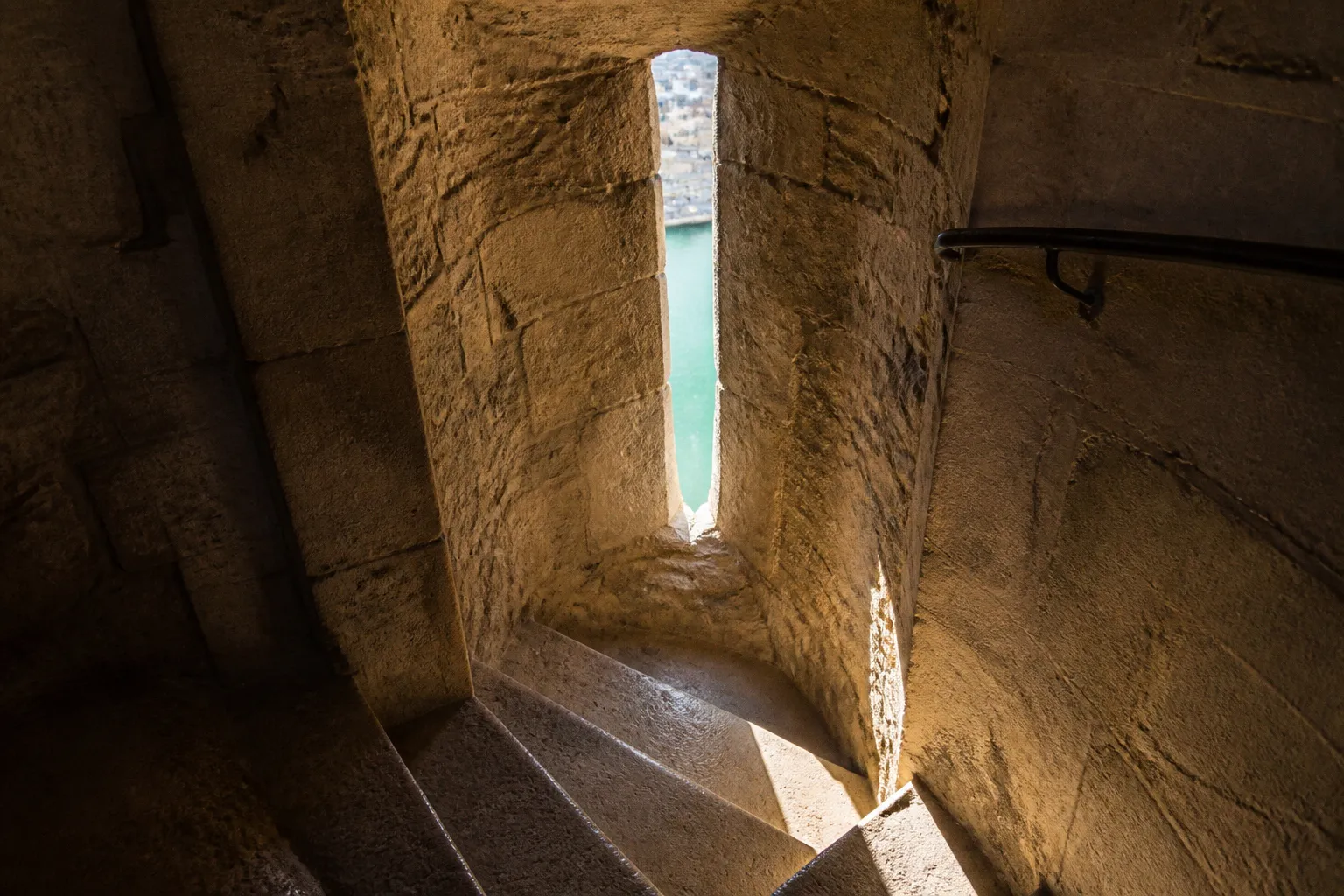 Tours de La Rochelle : laquelle visiter selon votre profil ?